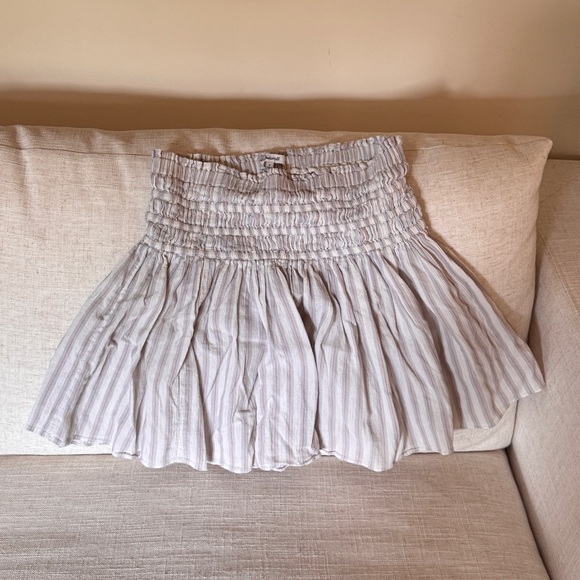 Madewell Smocked‎ Pull-On Mini Skirt in Neutral Stripe Size medium - Picture 1 of 5